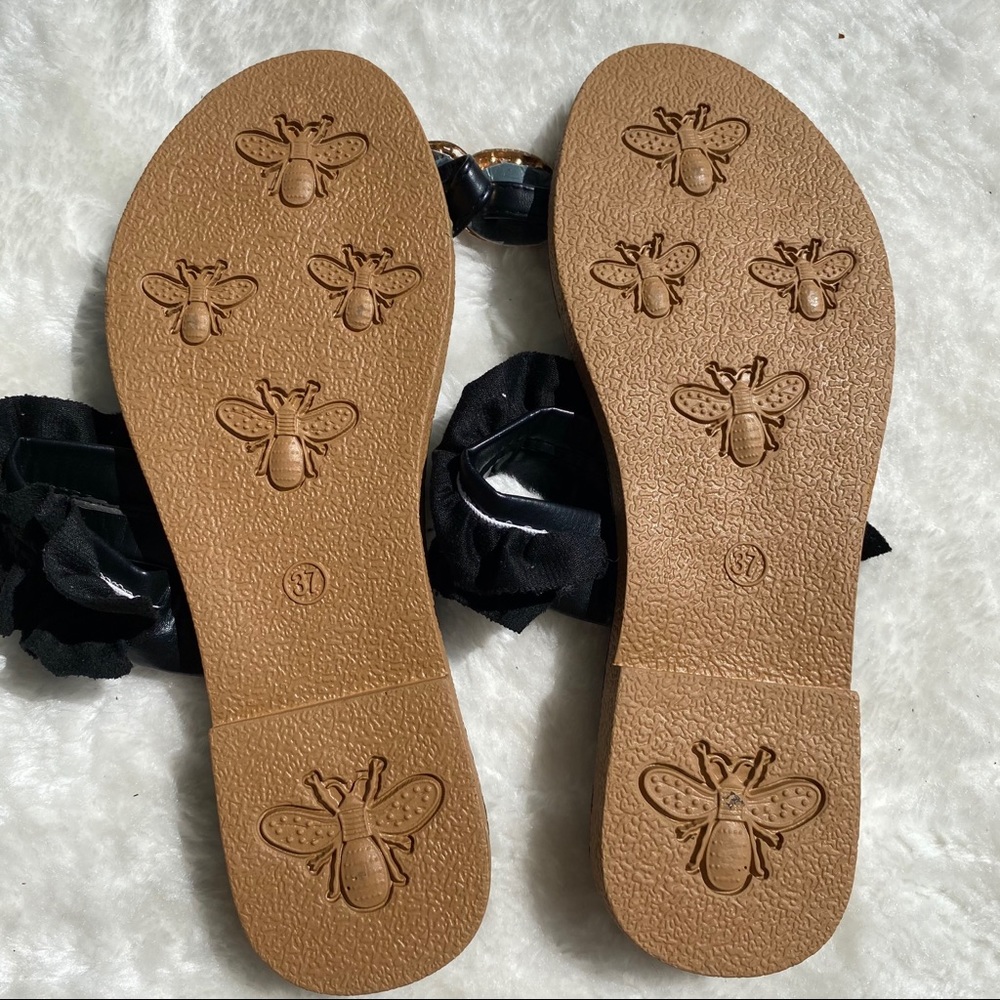 Pearl pineapple black ruffle sandals - Picture 6 of 6